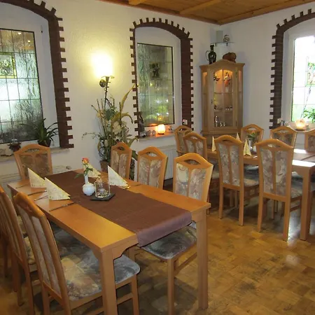 Guest house Gaststaette & Oelmuehle Oberschona