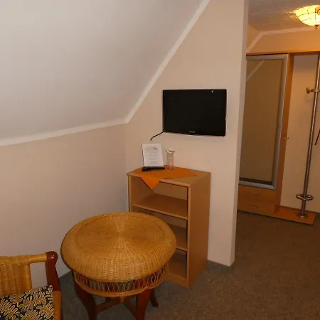 Gaststaette & Oelmuehle Guest house