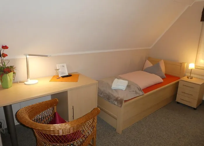 Gaststaette & Oelmuehle بيت ضيافة 2*